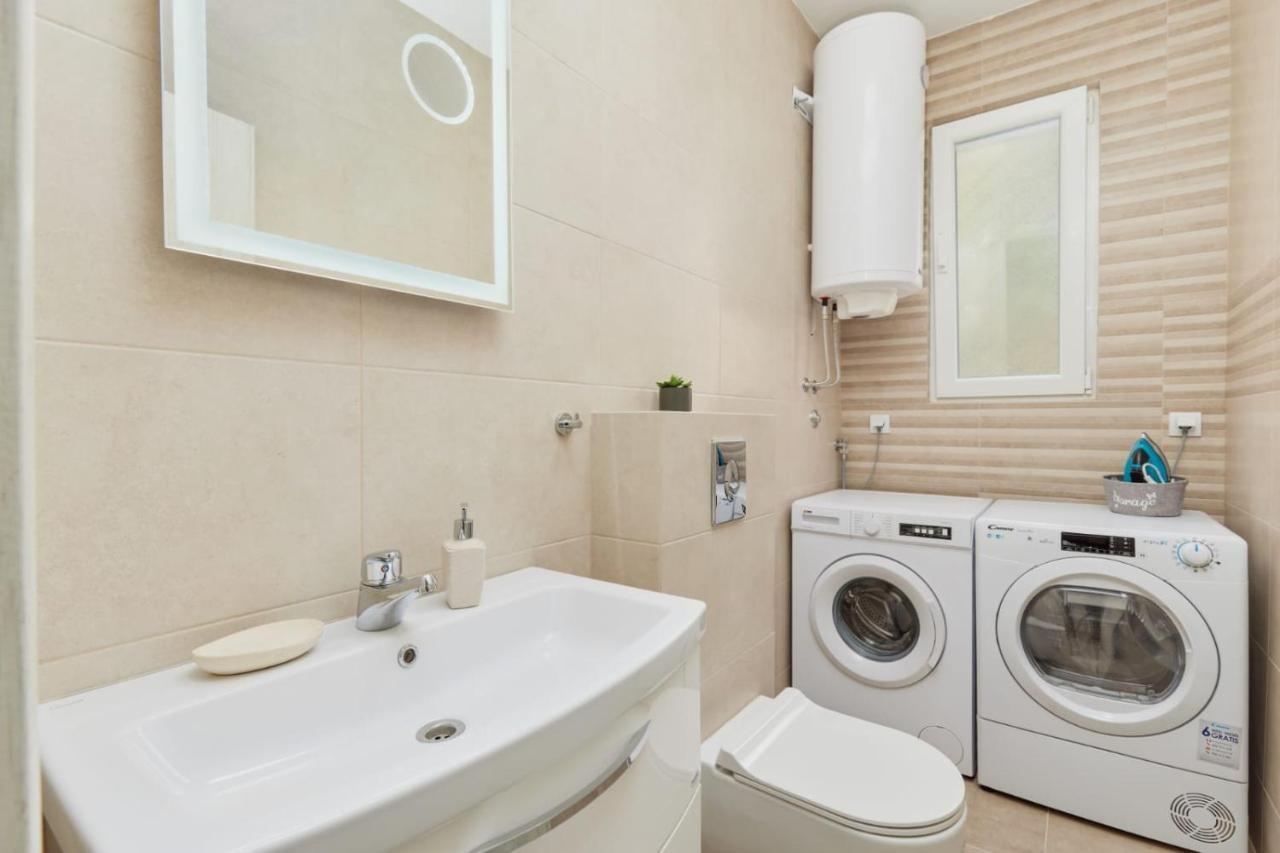 Petrovic Apartmani Tivat Exteriér fotografie