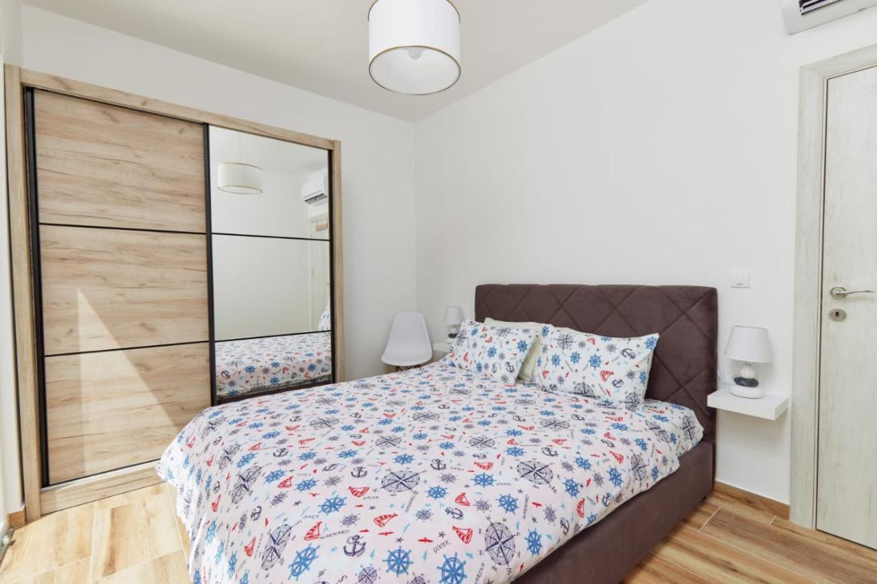 Petrovic Apartmani Tivat Exteriér fotografie